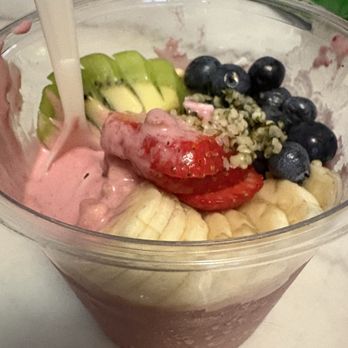 Fruit Wonders - Açaí bowl - Juice Bars & Smoothies Near Me - Murrieta, California Fruit Wonders - Açaí bowl - Juice Bars & Smoothies Near Me - Murrieta, California