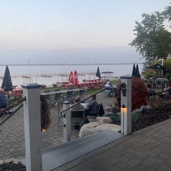 Dock 77 - Outdoor patio - New American Near Me - Nisswa, Minnesota