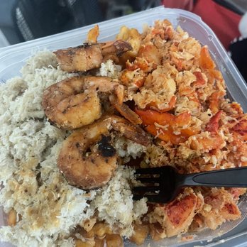 Chef Smelly's - Trifecta fries (crab, lobster, and prawn) - Cajun/Creole Near Me - Oakland, California