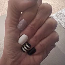 Custom nails Custom nails