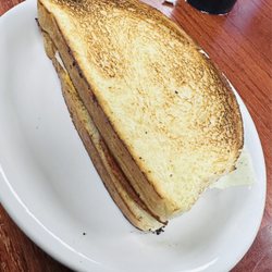 Linwood Corners Cafe - Bacon breakfast sandwich on white