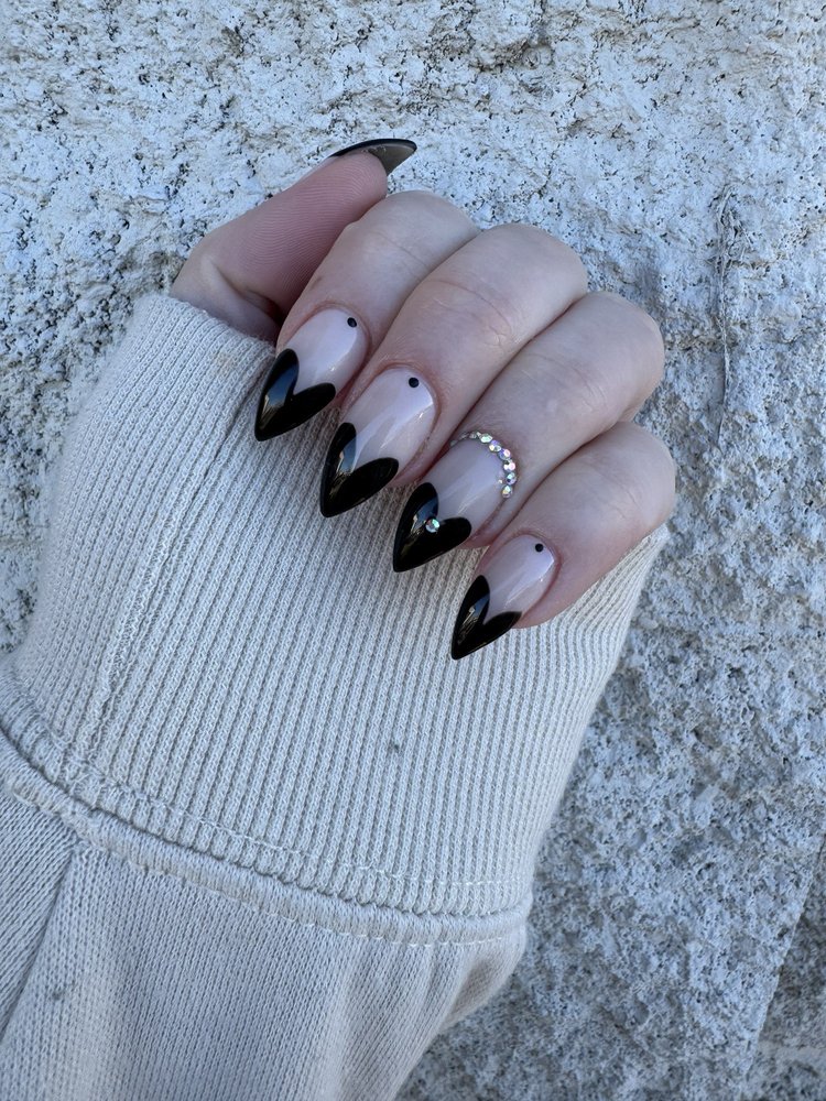 Blossom Hair & Nails