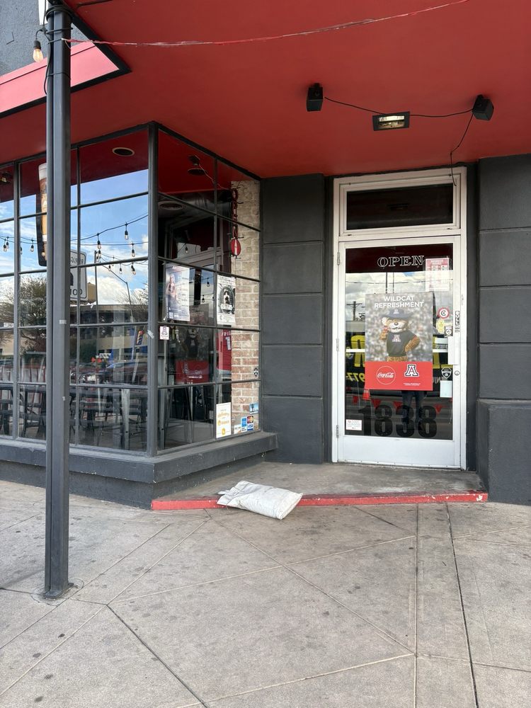 Momo's