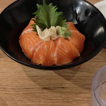 Waraku - Salmon bowl - Izakaya Near Me - Torrance, California Waraku - Salmon bowl - Izakaya Near Me - Torrance, California