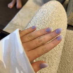 Mango Nail Bar - ombré purple nails