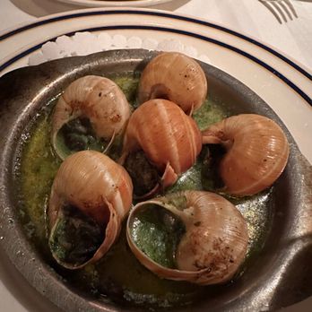 Le Continental - Escargot - French Near Me - Quebec City, Quebec Le Continental - Escargot - French Near Me - Quebec City, Quebec