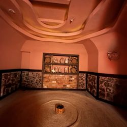 King Spa & Sauna - Pine salt room