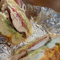 Turkey. Good amount of everything. Jalepeno cheddar Yumm Turkey. Good amount of everything. Jalepeno cheddar Yumm