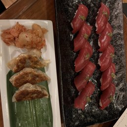 American Wagyu Potsticker Gyoza Bluefin Tuna nigiri (Hon-Maguro) by the piece x10
