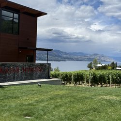 Moraine Estate Winery