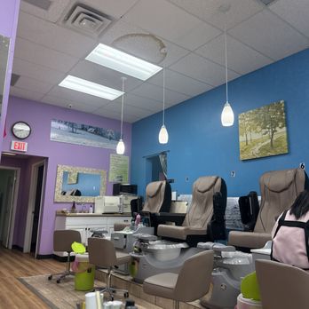 WiWi Nails & Spa - Very clean - Nail Salons Near Me - Oneonta, New York WiWi Nails & Spa - Very clean - Nail Salons Near Me - Oneonta, New York