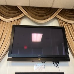 Star Orthodontics and Pediatric Dentistry - Tv in Lobby