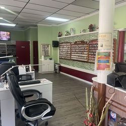 His & Her Nails Spa - Inside