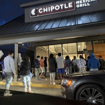 Chipotle Mexican Grill - Long waiting line - Mexican Near Me - West Orange, New Jersey Chipotle Mexican Grill - Long waiting line - Mexican Near Me - West Orange, New Jersey