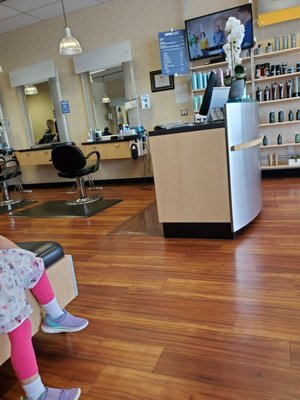 Supercuts 152 Niblick Rd Woodland Plaza Ii Paso Robles Ca Beauty Salons Equipment Supls Mapquest