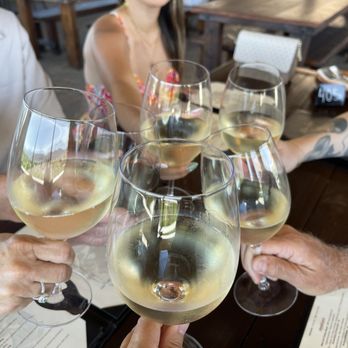 Robert Renzoni Vineyards - Wineries Near Me - Temecula, California Robert Renzoni Vineyards - Wineries Near Me - Temecula, California