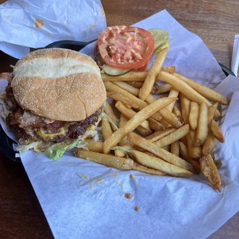 Killer Burger Downtown PDX - Classic Burger - Burgers Near Me - Portland, Oregon