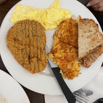 Hen House Eatery - Country Chicken Fried Steak - Breakfast & Brunch Near Me - Minneapolis, Minnesota