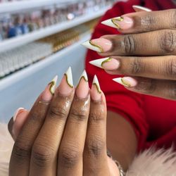 California Nails & Spa