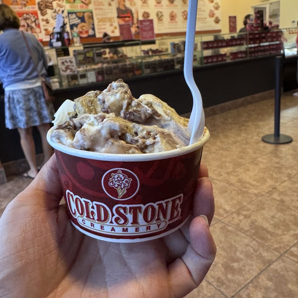 Cold Stone Creamery - Cookie dough - Ice Cream & Frozen Yogurt Near Me - Westerly, Rhode Island Cold Stone Creamery - Cookie dough - Ice Cream & Frozen Yogurt Near Me - Westerly, Rhode Island