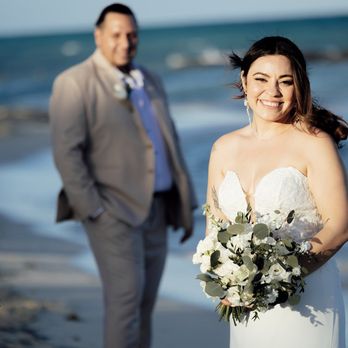 Sweet Fire Photography - Sonia & Mario wedding in The Fives Beach hotel - Session Photography Near Me Sweet Fire Photography - Sonia & Mario wedding in The Fives Beach hotel - Session Photography Near Me