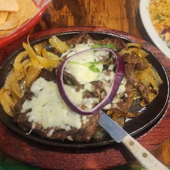 El Mariachi Mexican Bar & Grill - Carne Asada platter - Tex-Mex Near Me - Spring, Texas El Mariachi Mexican Bar & Grill - Carne Asada platter - Tex-Mex Near Me - Spring, Texas