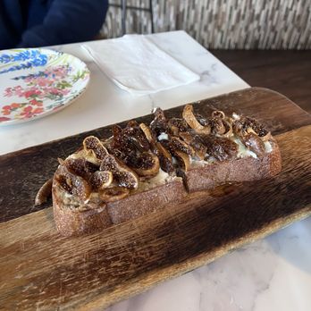 Blue Daisy - Figs, Honey and Goat Cheese Toast - Creperies Near Me - Santa Monica, California Blue Daisy - Figs, Honey and Goat Cheese Toast - Creperies Near Me - Santa Monica, California
