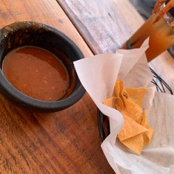 El Rinconcito Restaurante y Cafe - Chips And Salsa.
