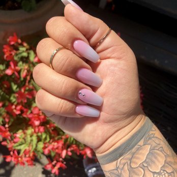 Stellar Nail Spa - Ombre pink and white + some bling! - Nail Salons Near Me - Rohnert Park, California Stellar Nail Spa - Ombre pink and white + some bling! - Nail Salons Near Me - Rohnert Park, California