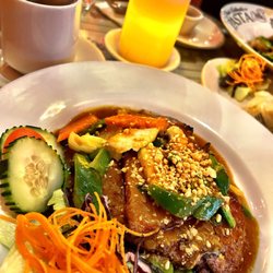 Muang Thai - Peanut chicken