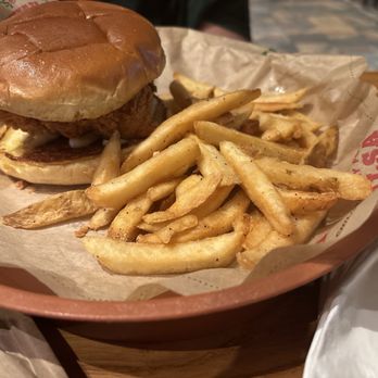 Chili's - Crispy Chicken Sandwich with fries - Tex-Mex Near Me - Ellenton, Florida