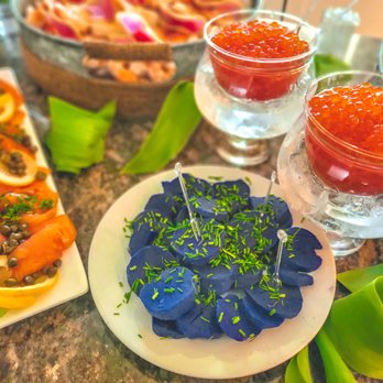 Robert's Catering Service - Caterers Near Me - Burbank, California Robert's Catering Service - Caterers Near Me - Burbank, California