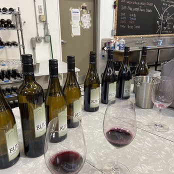 Rulo Winery - Our wine tasting. - Wineries Near Me - Walla Walla, Washington Rulo Winery - Our wine tasting. - Wineries Near Me - Walla Walla, Washington