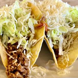El Salto Mexican Restaurant - Ground Beef & Steak Taco