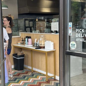 R&A Sourdough - Inside - Breakfast & Brunch Near Me - Chicago, Illinois
