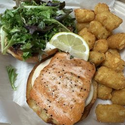 Grilled Salmon Sandwich