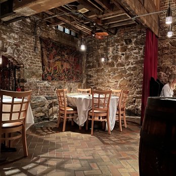 Bistro Romano - The seating area - Italian Near Me - Philadelphia, Pennsylvania