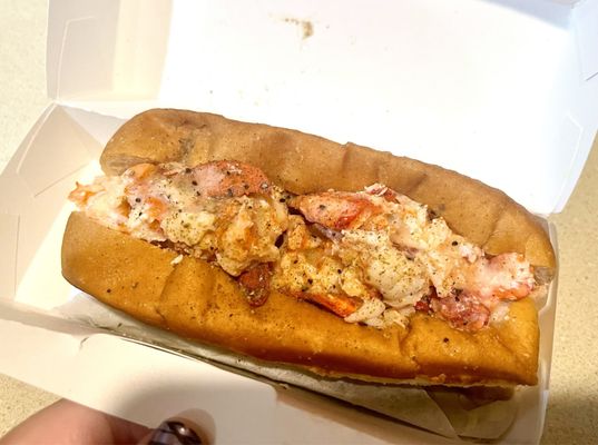 Mason's Famous Lobster Rolls by null