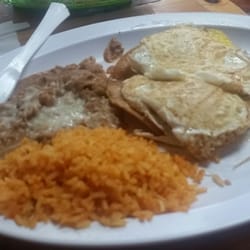 Sebastian's Taqueria - They  call this huevos rancheros?
