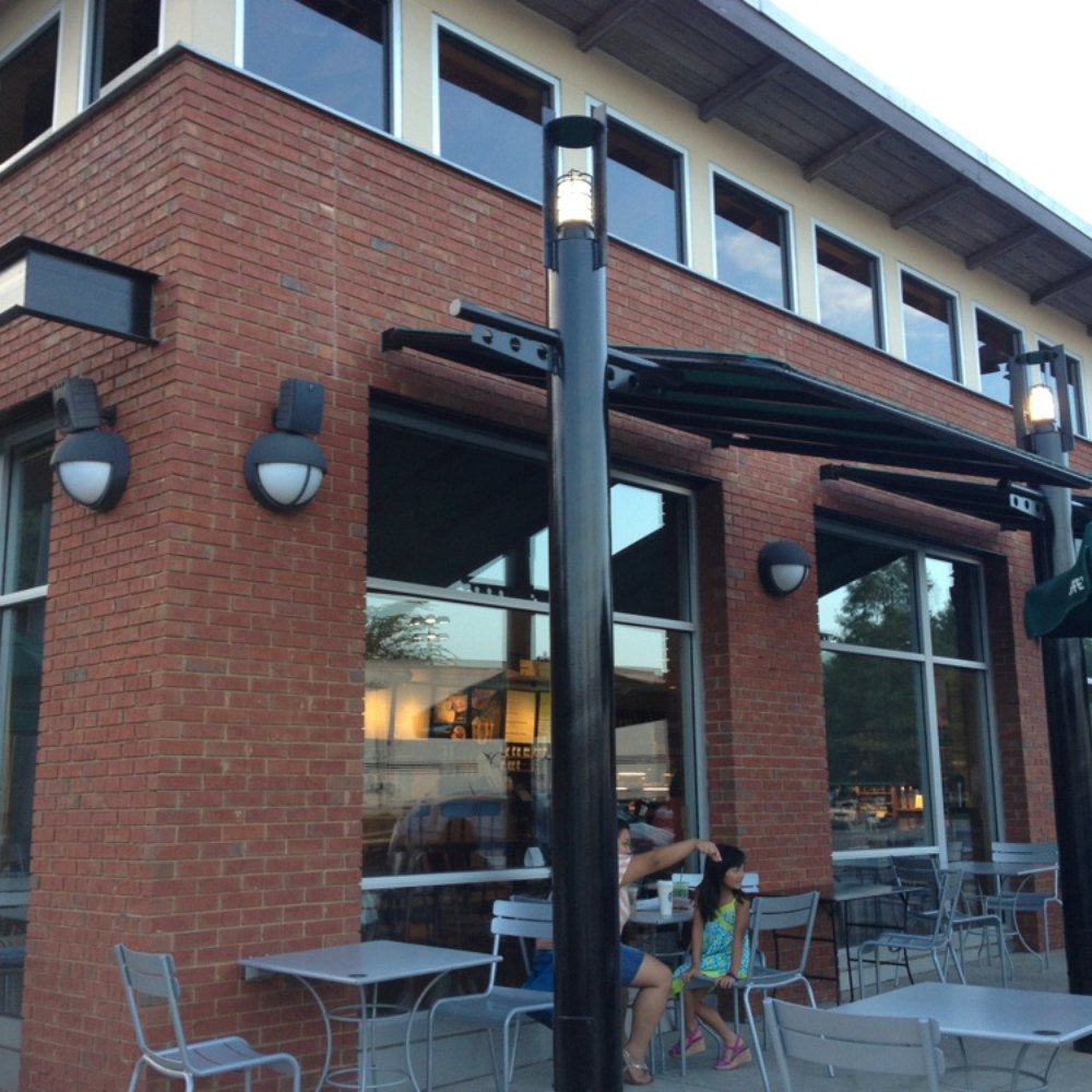 Starbucks - Front facade of building appears well kept and clean. - Coffee & Tea Near Me - Tallahassee, Florida Starbucks - Front facade of building appears well kept and clean. - Coffee & Tea Near Me - Tallahassee, Florida