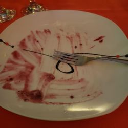 Marbella Patio - The cheesecake.....well. it disappeared....but the smoothest I ever had