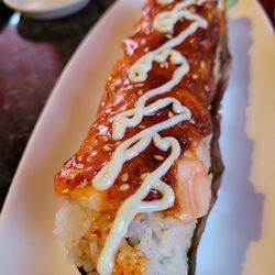 Blufin Sushi & Izakaya - Las Vegas Roll