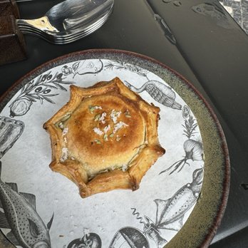 O Frade - Special pie- pork cheek - Portuguese Near Me - Lisbon, 11