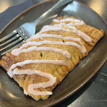 Stemma Craft Coffee - Guava and cheese pop tart - Coffee Roasteries Near Me - Orlando, Florida
