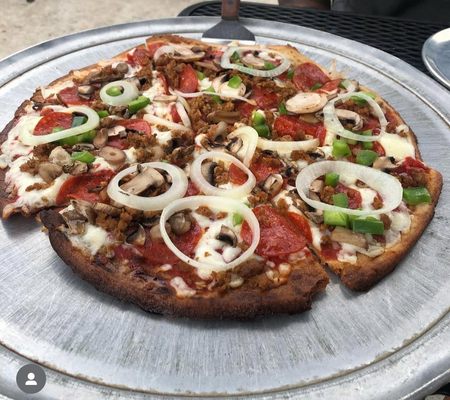 Mojo Pizza N' Pub by null