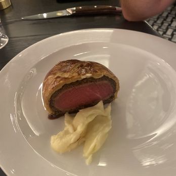 Hell's Kitchen - Beef Wellington - Cocktail Bars Near Me - Funner, California