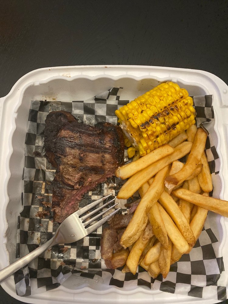 CHUCK’S ROADHOUSE BAR AND GRILL Updated May 2024 30 Reviews 80