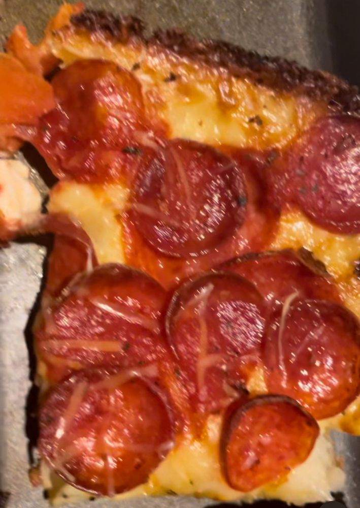 Food from Icon Pizza