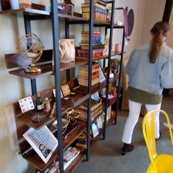 Aquila's Nest Vineyards - Games and trinkets to take a look at - Wine Tasting Room Near Me - Newtown, Connecticut
