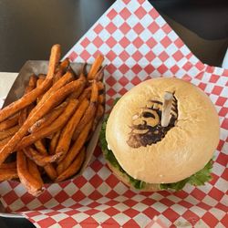 Burly Burger - Sweet potato fries